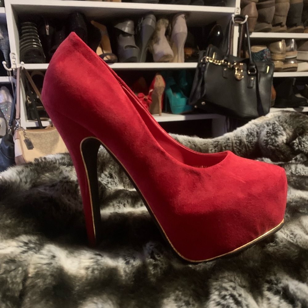 Red Circle Size 9 Red Platform Heels Stiletto Pumps